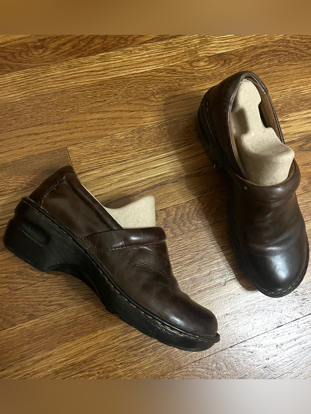 BOC 9.5 clogs comfort shoes chunky dark brown leather granola artsy